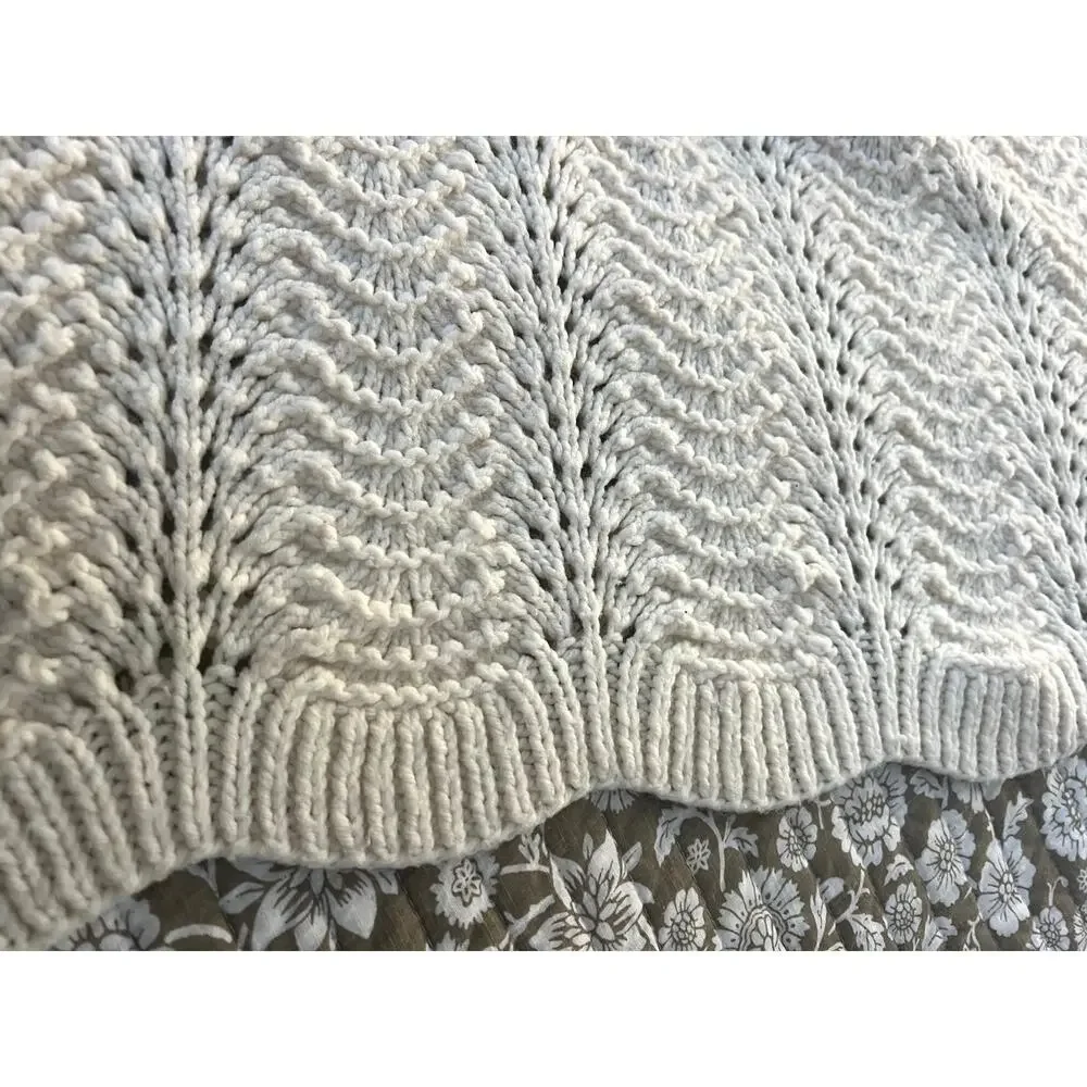 Hand Knit Fashioned‎ By Muriel DesLauries Blanket Scolloped Edges Cream Colored